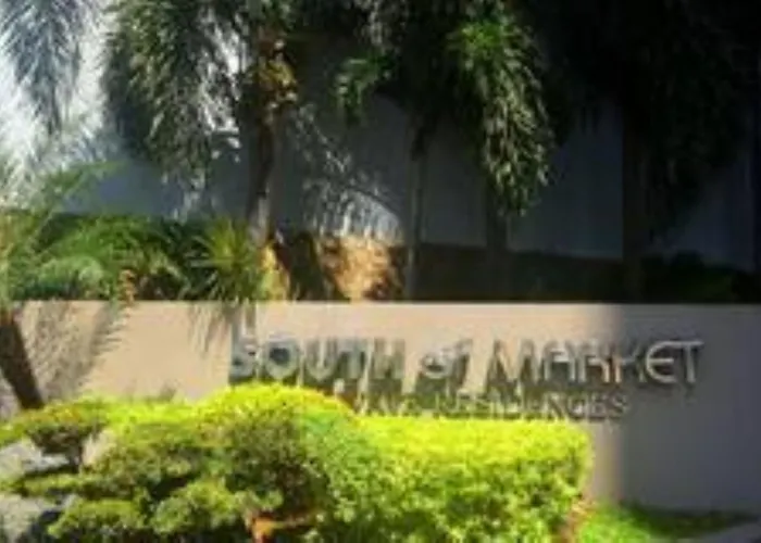 Bgc South Of Market Near Sm Aura * Manila